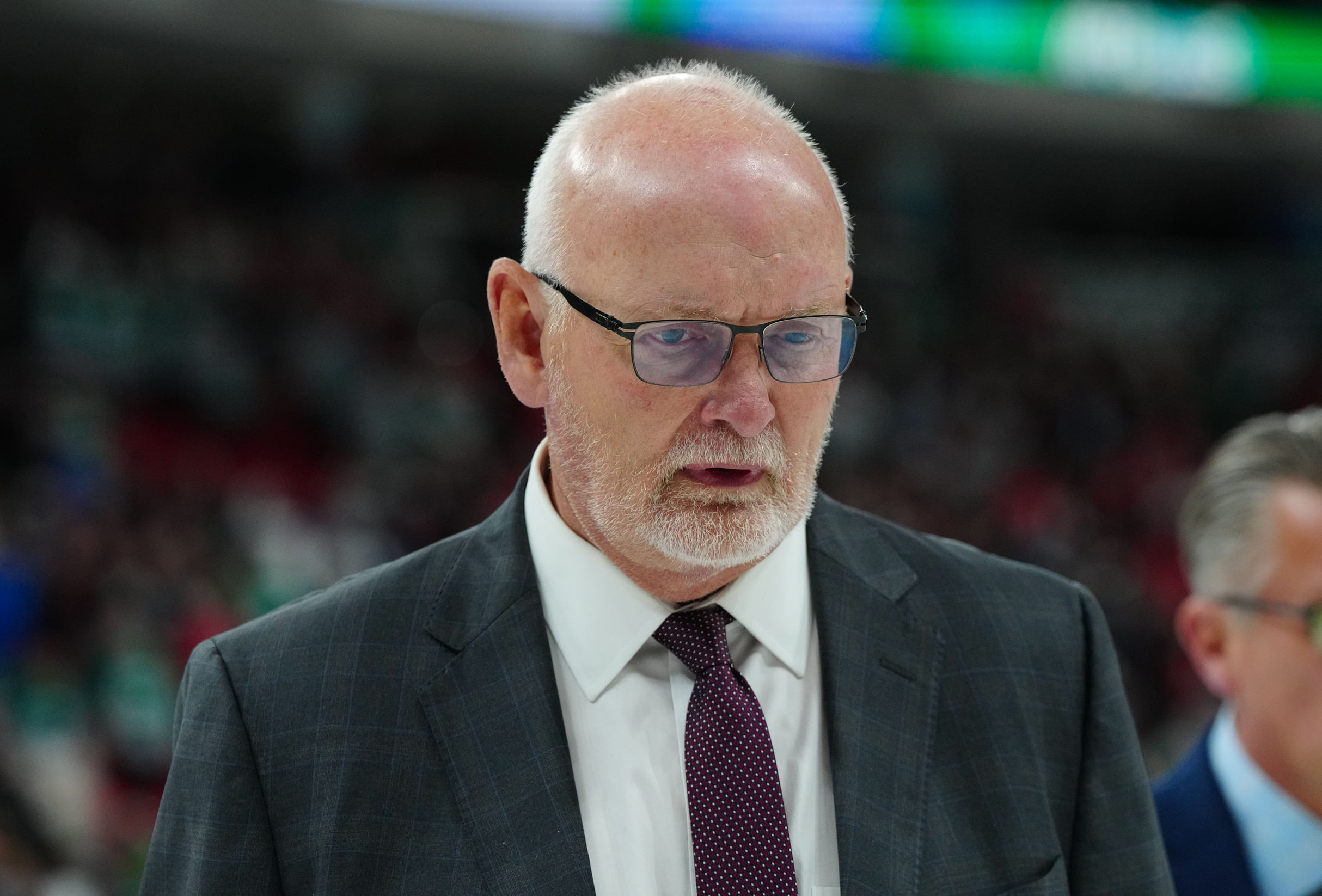Lindy Ruff could be on the hot seat if the Buffalo Sabres continue to regress- Source: Imagn